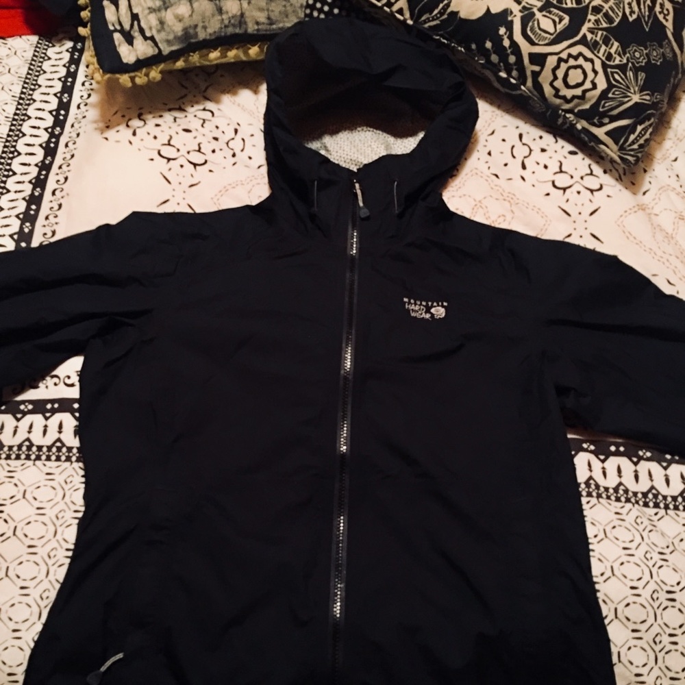 🐧Mountain Hard Wear rain jacket - Picture 3 of 3